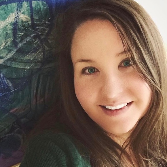 Meet your Posher, Abby - Picture 1 of 1